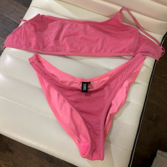 TRIANGL bikini - Picture 1 of 3